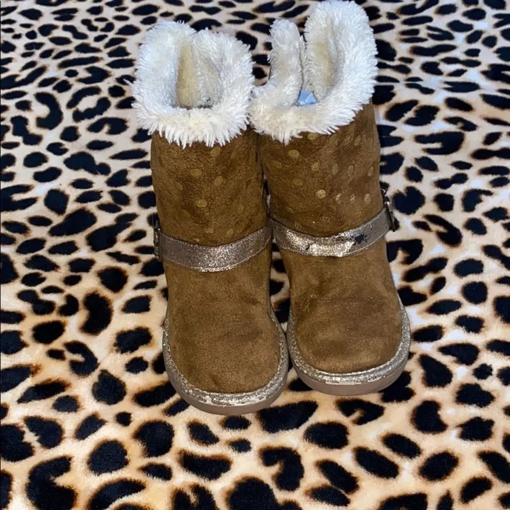 Cute Oshkosh polka dot boots size 10